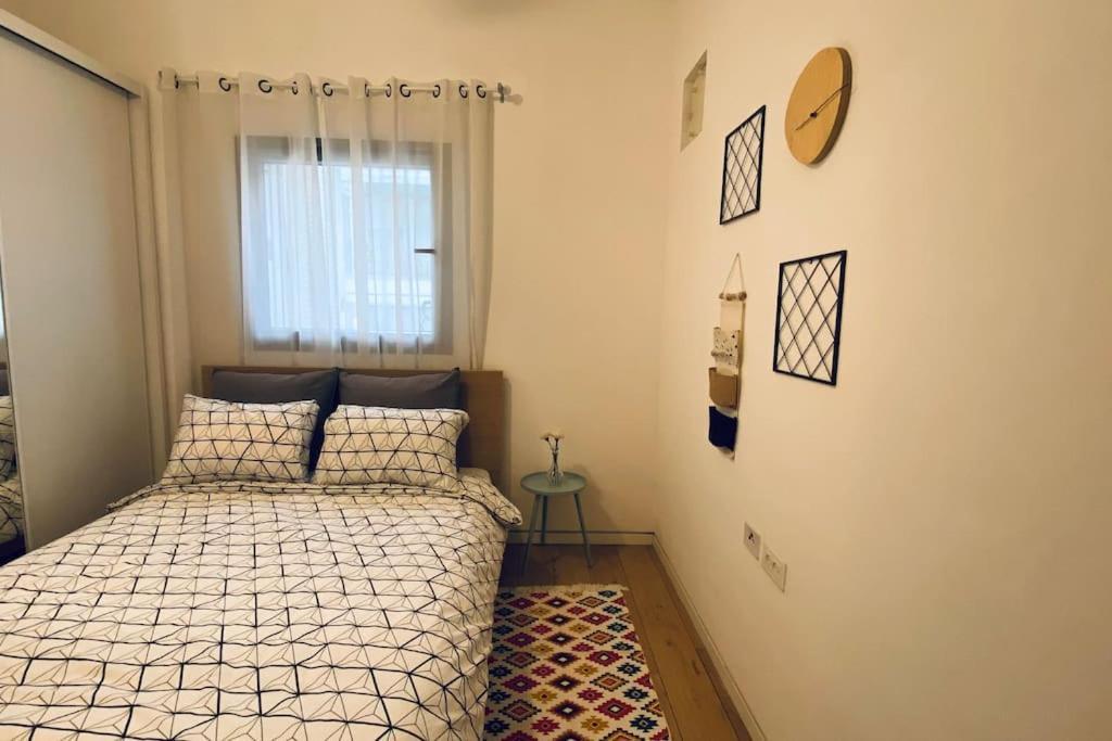 Laura Compound- Authentic 1 Bedroom Charming & Specious Tel Aviv Exterior photo