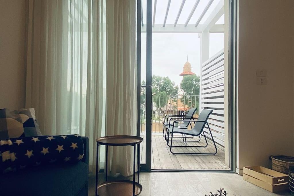 Laura Compound- Authentic 1 Bedroom Charming & Specious Tel Aviv Exterior photo